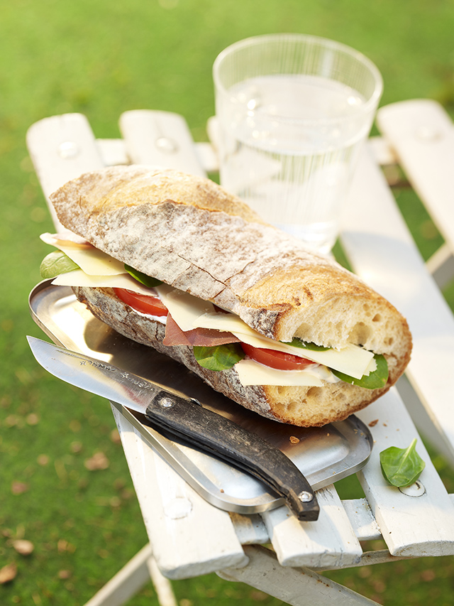 Gruyère AOP Baguette with Garlic