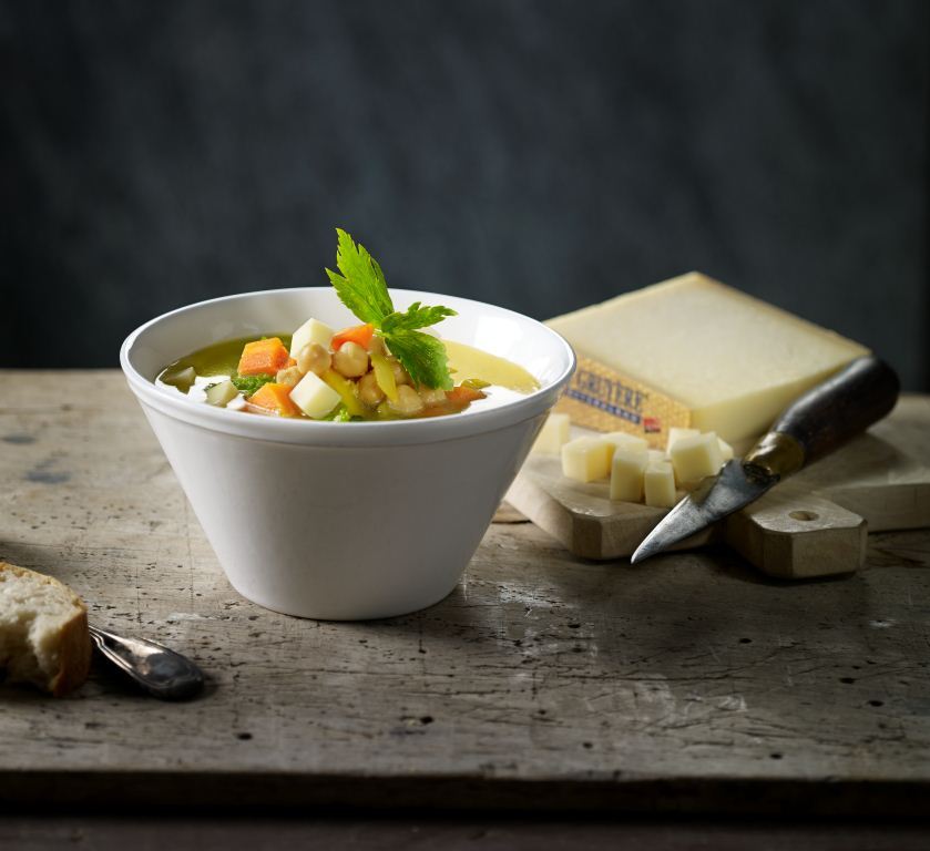 Chickpea soup with Gruyère AOP cheese