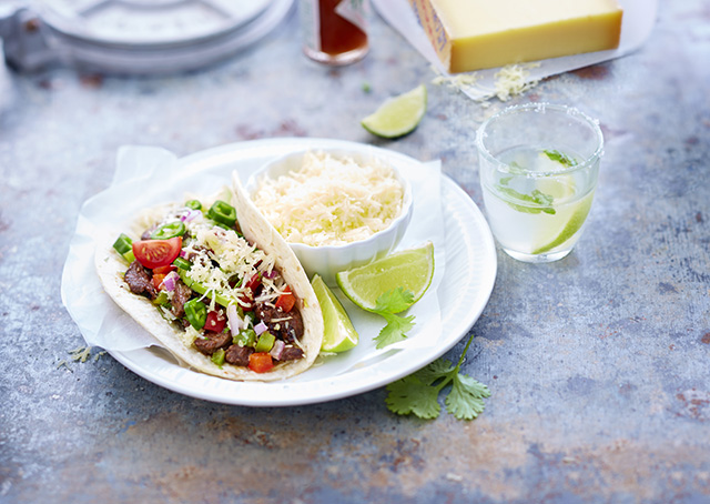 Tortillas with marinated beef tenderloin and Le Gruyère AOP