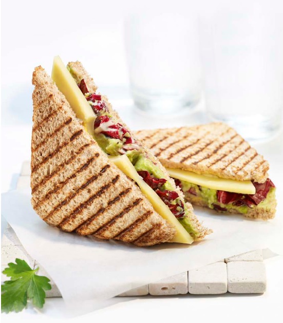 Avocado sandwich with Emmentaler AOP