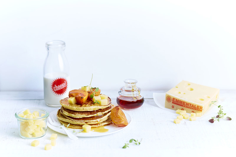 Pancakes with Emmental AOP, apricots and lemon thyme