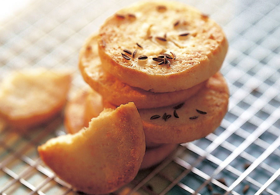 Gruyère cheese short crust pastries